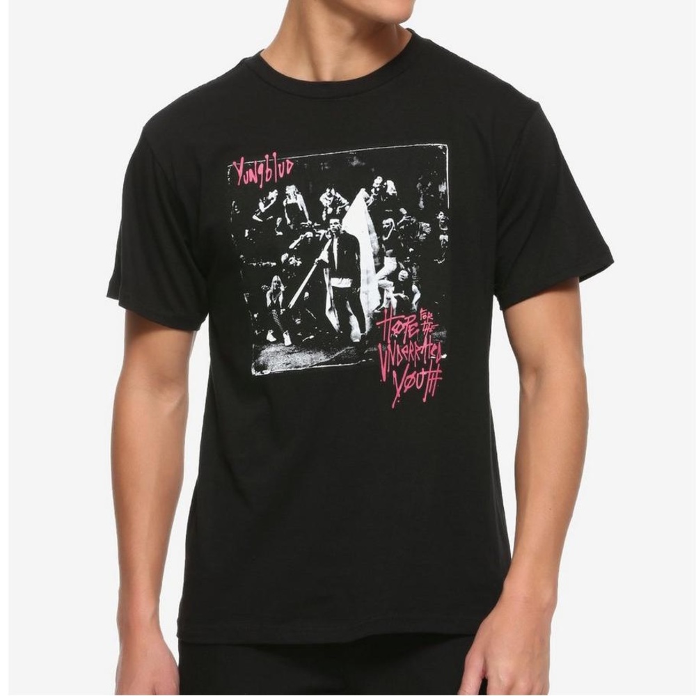 Yungblud Graphic Tee “Hope for the underrated youth” Hot Topic Band Tee SIZE XS